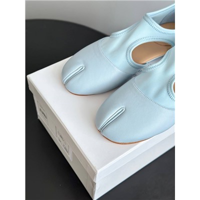 Открытые балетки в спортивном стиле  МЕЙСОН МАРДЖЕЛ*А