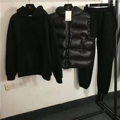 Костюм тройка