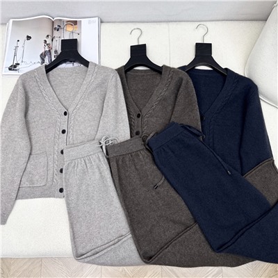 Костюм люкс