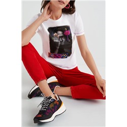 Camiseta arty pespuntes