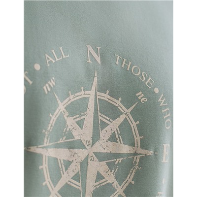 Футболка полуприлегающего кроя с принтом из премиального хлопка