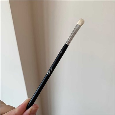 Косметичка с кисточками для макияжа  DIO*R