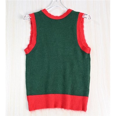 Жилет-свитер контрастного цвета в рождественском стиле