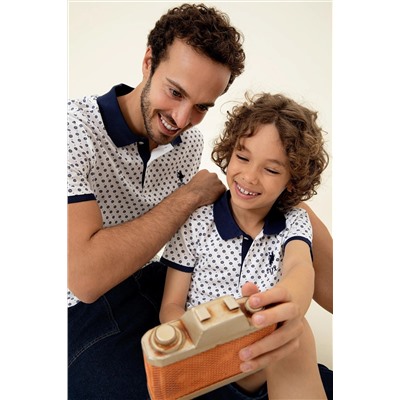 Erkek Çocuk Beyaz Polo Yaka Tişört