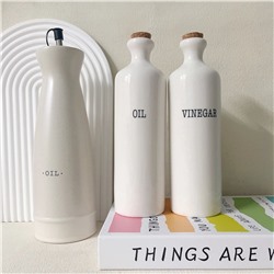 Керамическая бутылка для масла / уксуса  4 разные модели