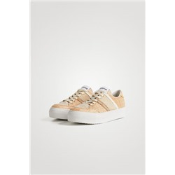 Zapatilla de fibras naturales