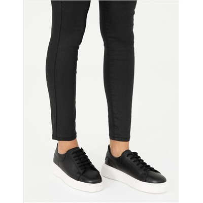 Siyah Deri Sneaker
