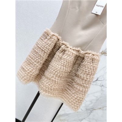 Нежное мини платье с кружевом ВАЛЕНТИН*О