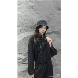 Женская джинсовая куртка с принтом в виде граффити