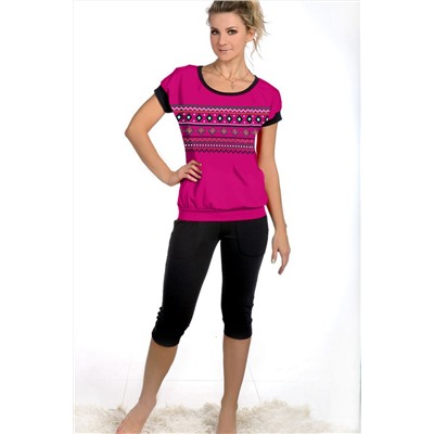 Женская пижама с бриджами и футболкой 50