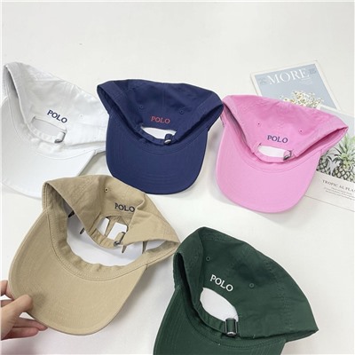 Бейсболка с вышитым логотипом бренда РАЛЬ*Ф Л