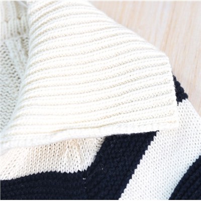 Полосатый свитер в стиле ретро КО*С