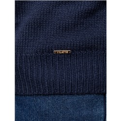 Свитер крупной вязки с застежкой на крупные кнопки