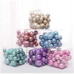 Шары разных размеров для украшения елки. В наборе 37 штук