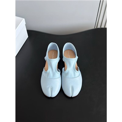 Открытые балетки в спортивном стиле  МЕЙСОН МАРДЖЕЛ*А