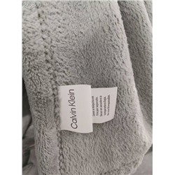 Большой плюшевый плед  Calvi*n Klei*n