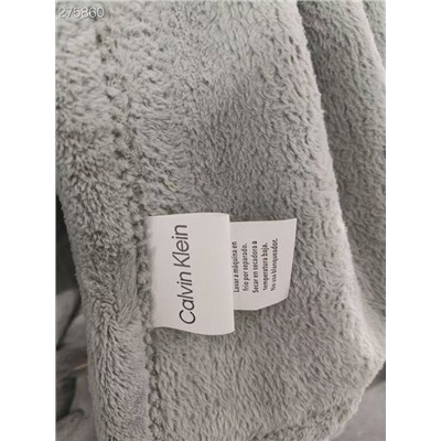 Большой плюшевый плед  Calvi*n Klei*n