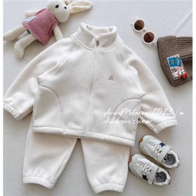 Плюшевый костюм для малышей