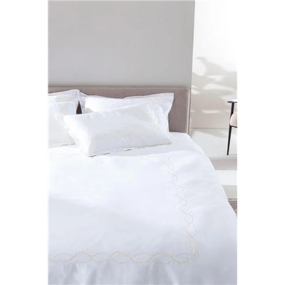Marguerite King Size Nakışlı Nevresim Takımı - Saten