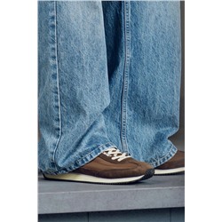 Женские замшевые кроссовки  ЗАР*А