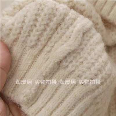 Женский пуловер с красивыми объемными  косами  МАНГ*О