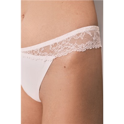 Tanga microfibra y encaje rosa