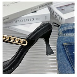 Классные босоножки с квадратным носом