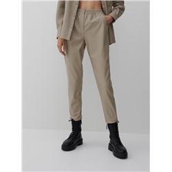 Jogpants aus Kunstleder