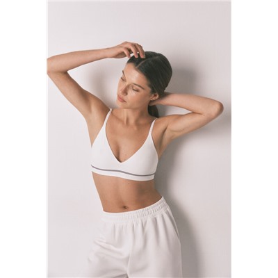 Top triangular NATURAL sin costuras blanco