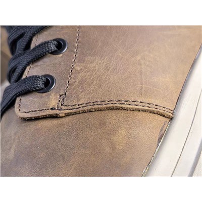 Мужские кожаные ботинки