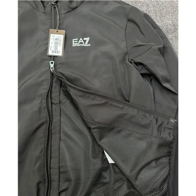 Лёгкая мужская куртка ветровка Арман*и