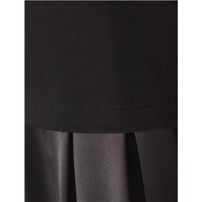 Нарядная футболка с блестящим принтом