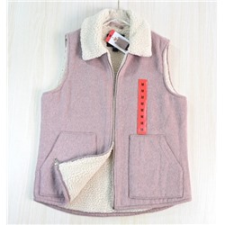 Женский утепленный жилет из искусственной овечьей шерсти.