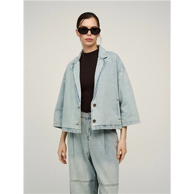 Голубой жакет из денима