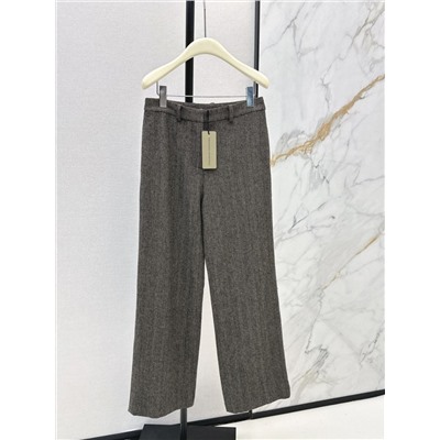 Модные и красивые брюки в елочку высокого класса на раннюю весну