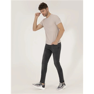 Bej Slim Fit Dokulu Bisiklet Yaka Tişört