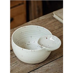 Интересная сервировочная чаша с соусником