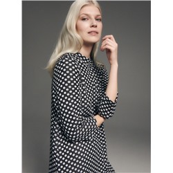 Gepunktetes Kleid