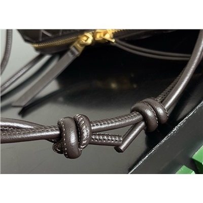 Сумка bot  импортная ит кожа ,ручная работа качество 1:1