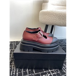 Стильные женские лоферы на толстой подошве, модель МЭР*И ДЖЕЙ*Н от АЛЕКСАНДР ВАН*Г