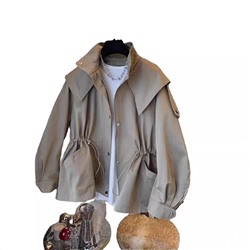 Ветровка женская. Смотрится интересно, качество хорошее