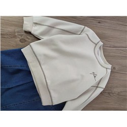 Стильные детские свитшоты для мальчиков  Плотный трикотаж-пике, декор ввиде вышивки и отсрочки по швам