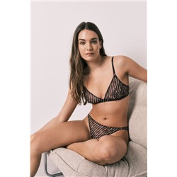 Braga brasileña tul estampado granate