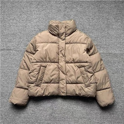 Женская куртка  C&*A