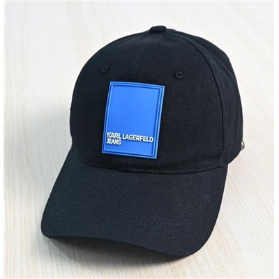 Бейсболка унисекс из мягкой резины с нашивкой КАР*Л 😎