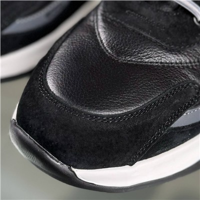 Кроссовки ECC*O