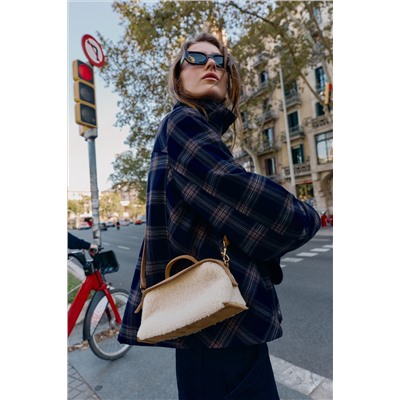 ELONGATED SHEARLING BAG