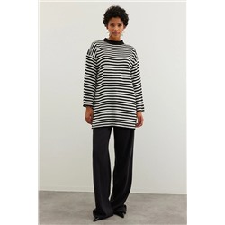 TRENDYOL MODEST Siyah Çizgili Triko Kazak TCTAW24AK00043
