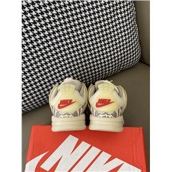 Детские кроссовки