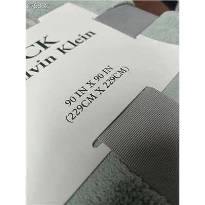 Большой плюшевый плед  Calvi*n Klei*n